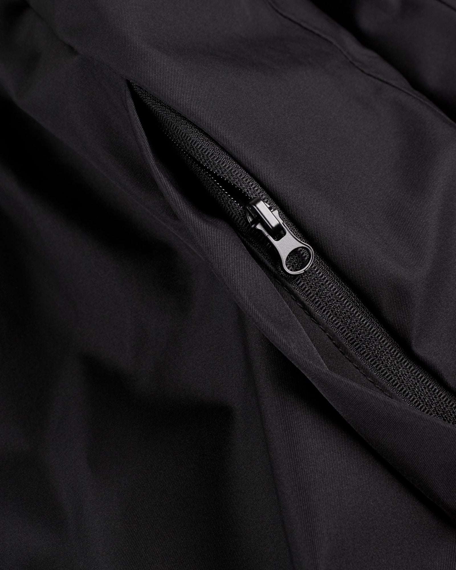 Abington Woman Black Back