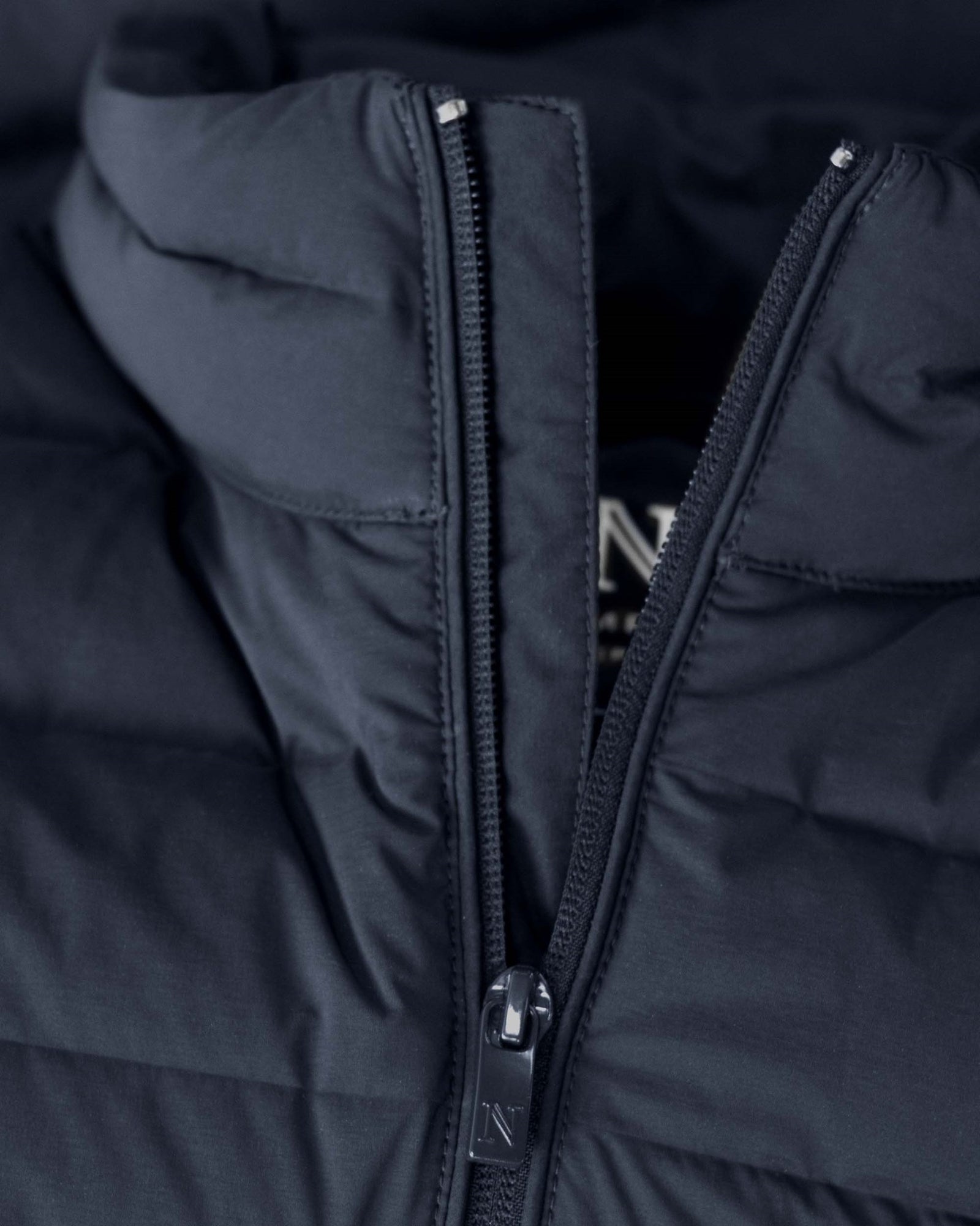Avalon Vest Women Navy Back