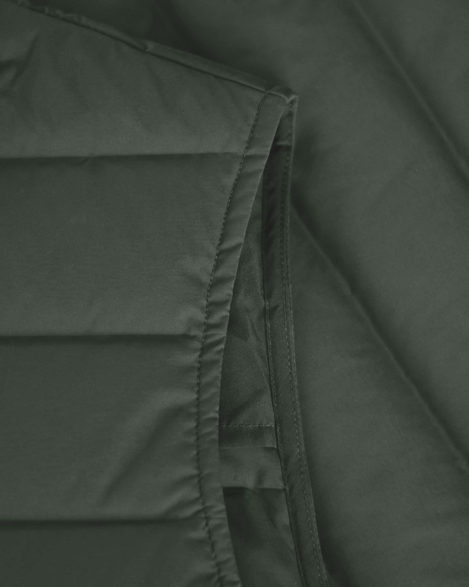 Avalon Vest Women Olive Closeup 3