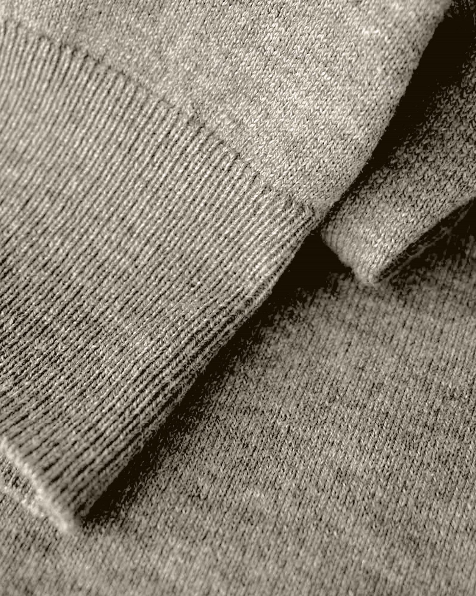 Brighton O Neck Men Sand Melange Back