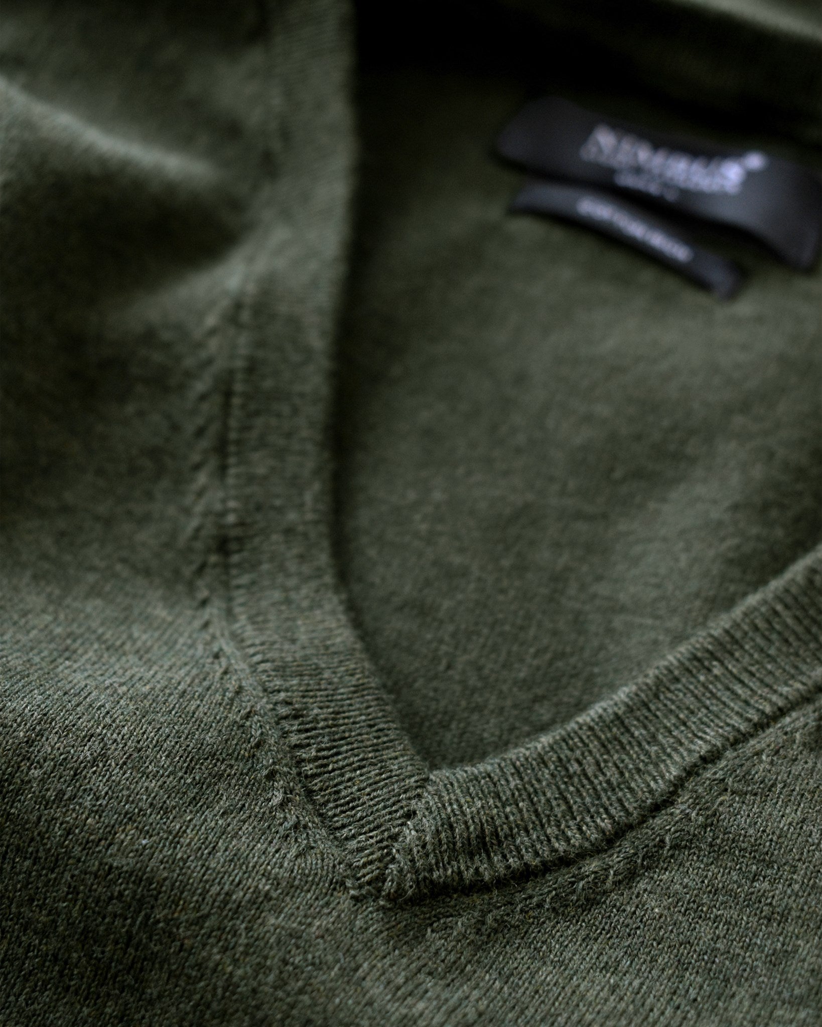 Brighton V Neck Men Olive Melange Closeup 1