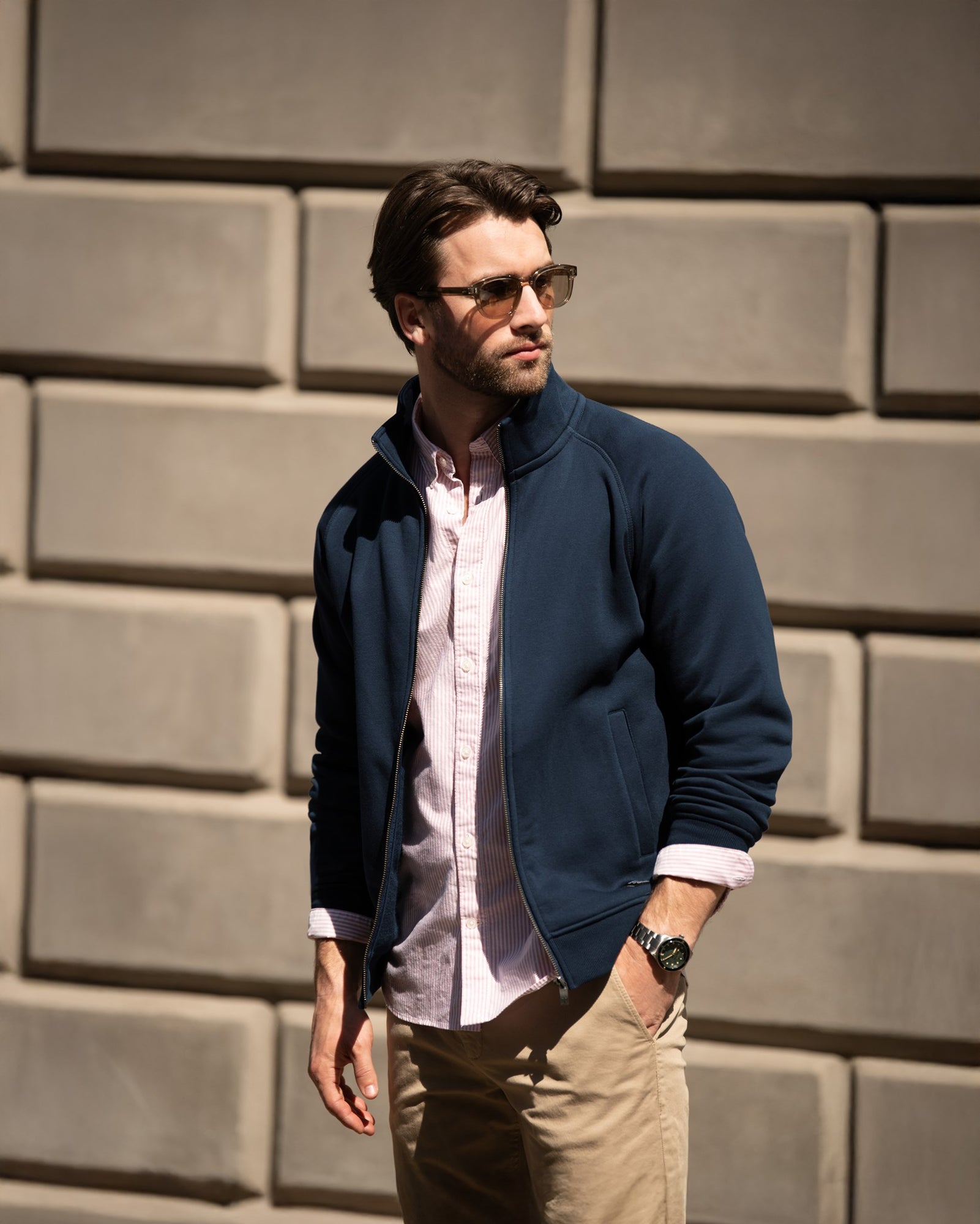 Cambridge Men Black Back