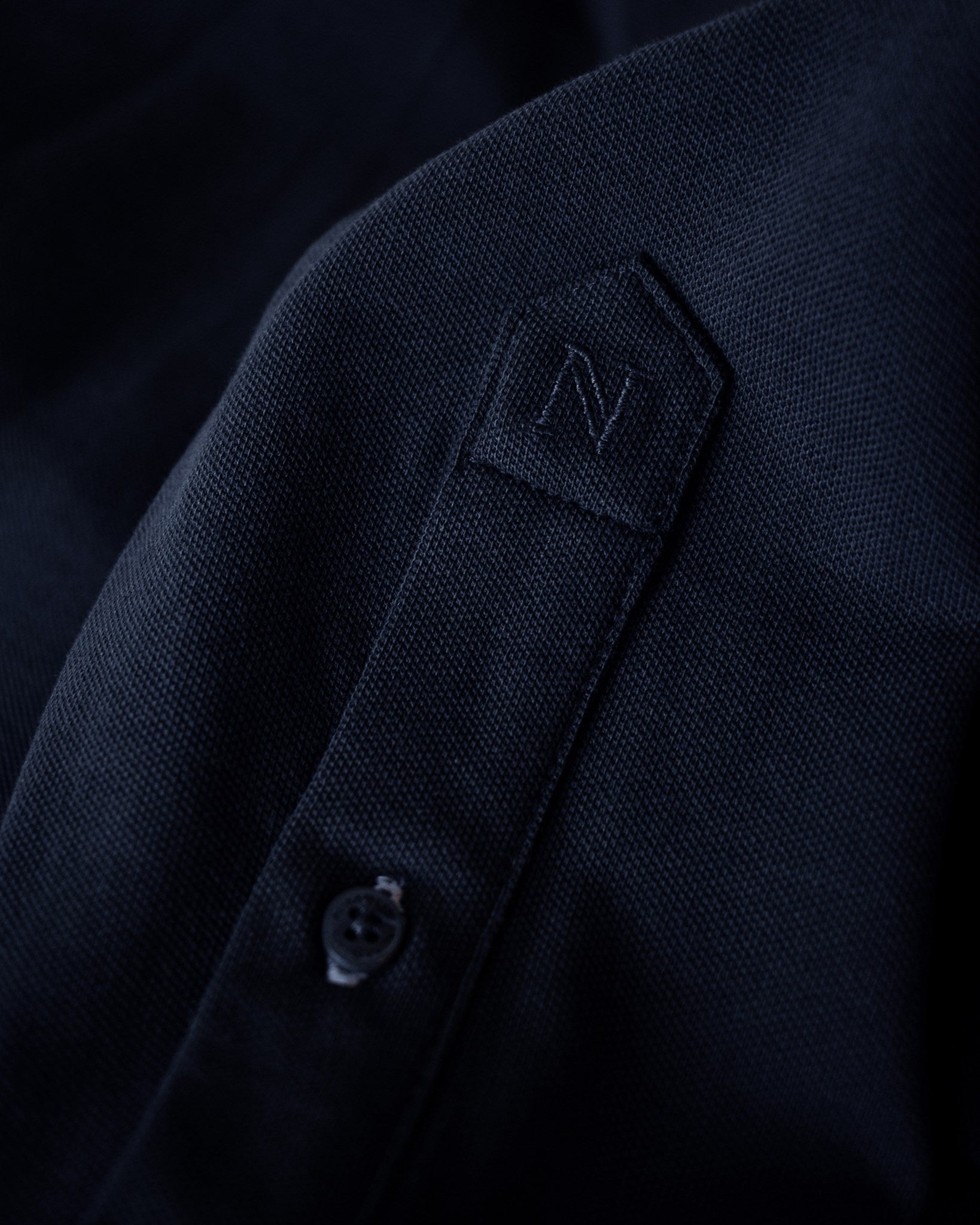 Carlington Women Dark Navy Closeup 2