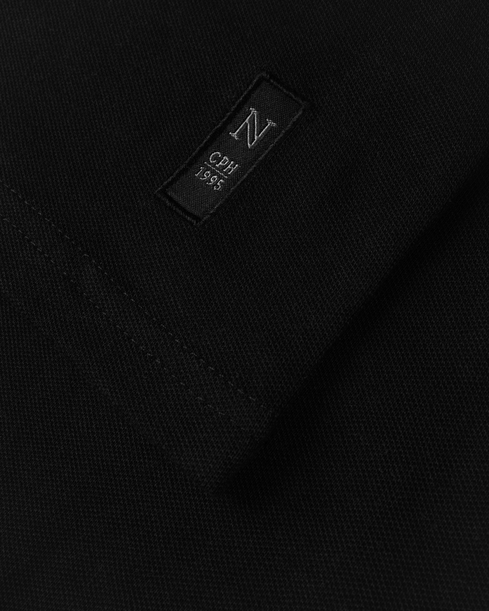 Danbury Men Black Closeup 2