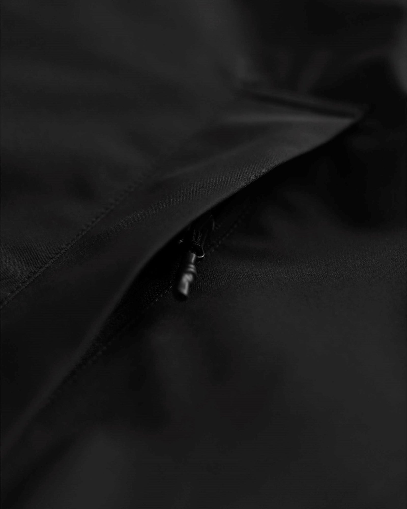 Eldridge Woman Black Back