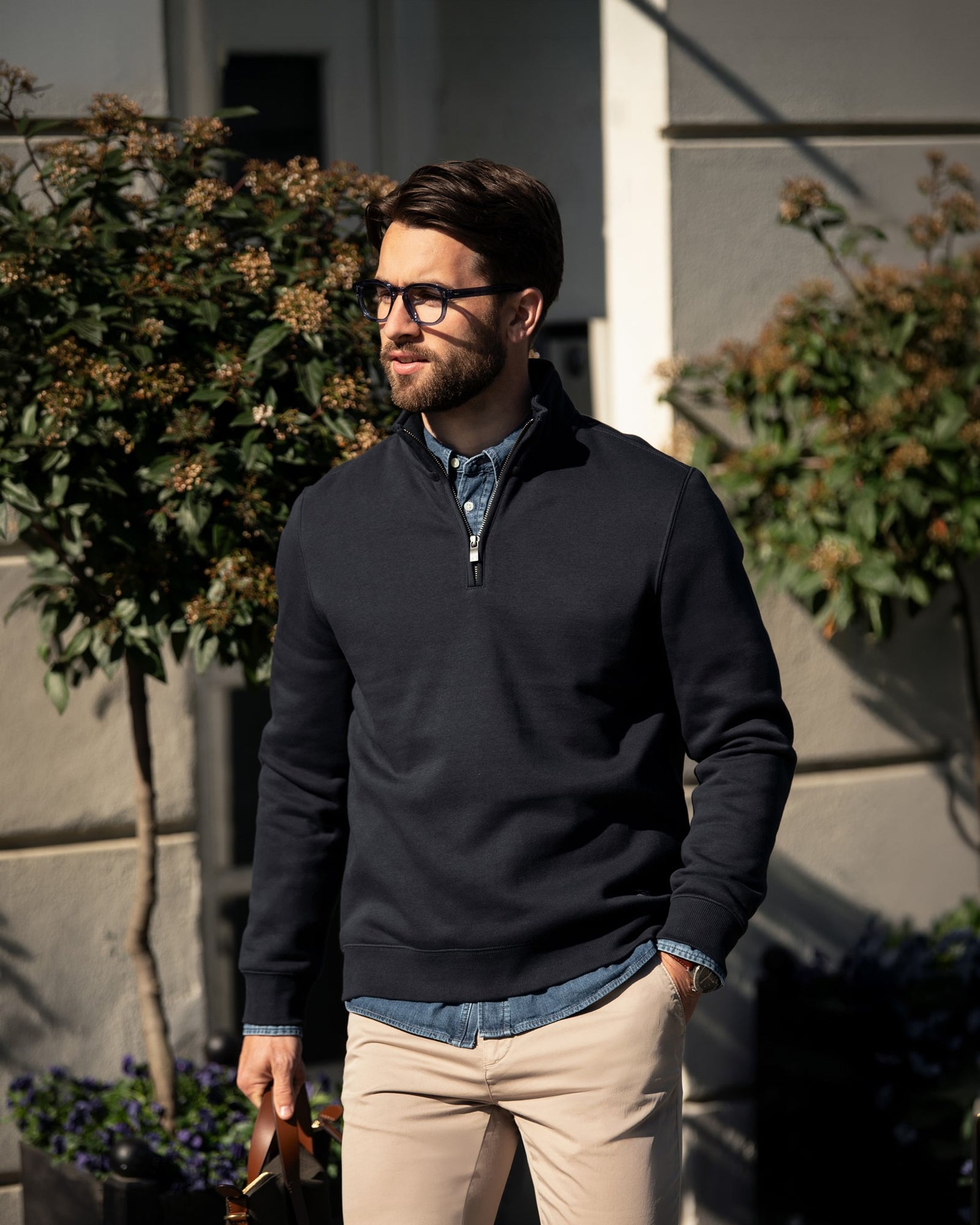 Glendale Unisex Black Back