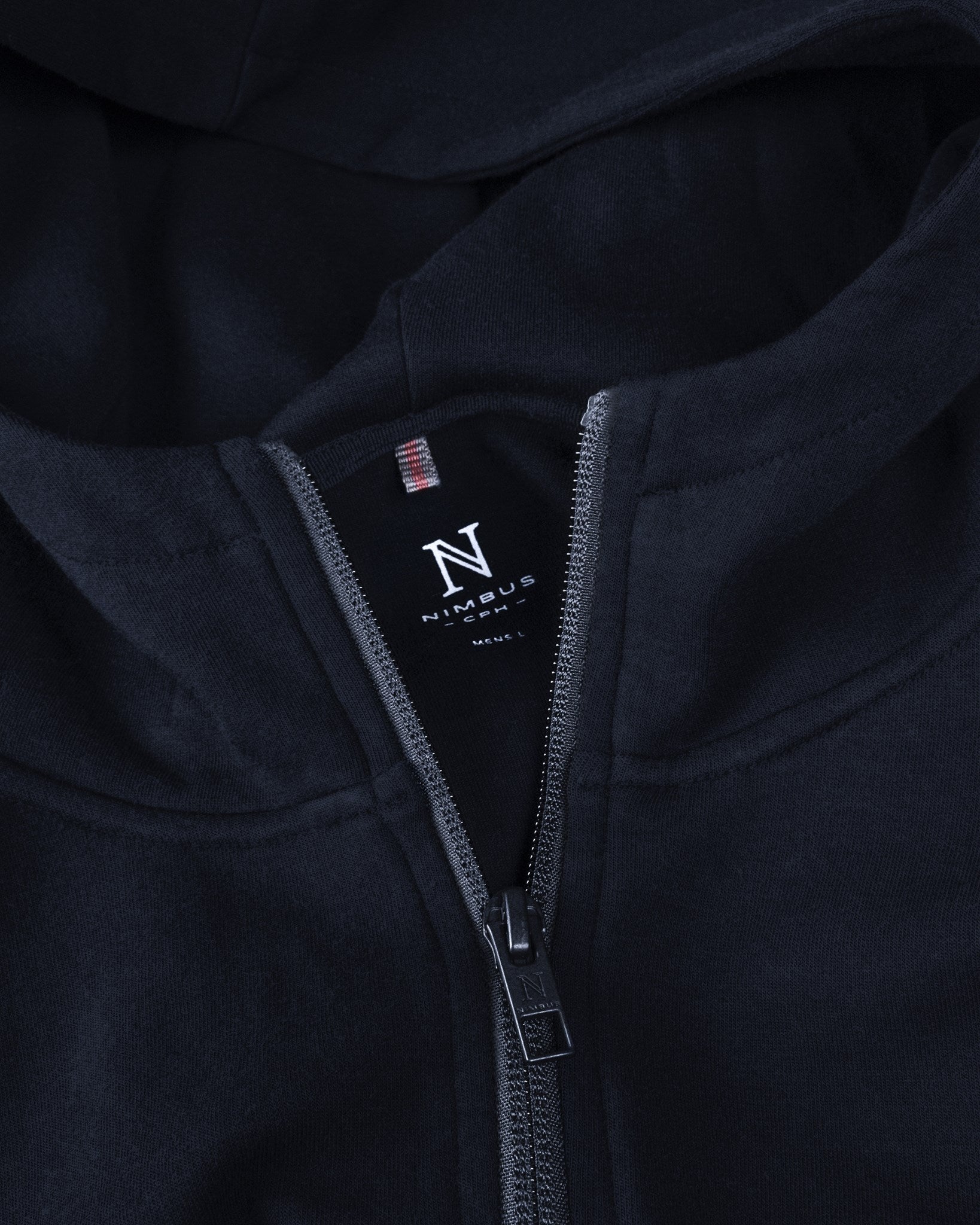 Hampton Men Navy Closeup 2