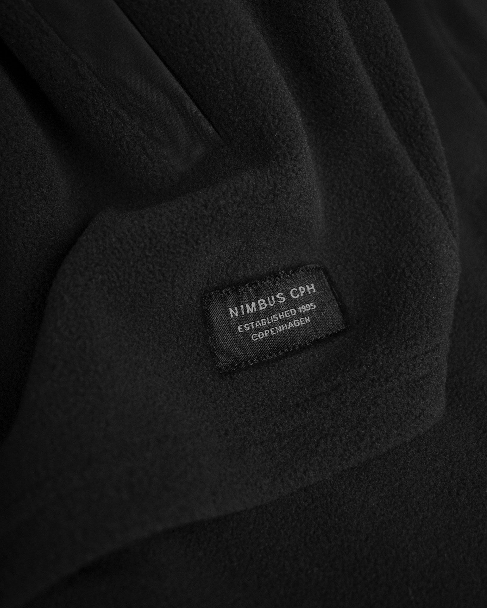 Higland Unisex Black Closeup 3