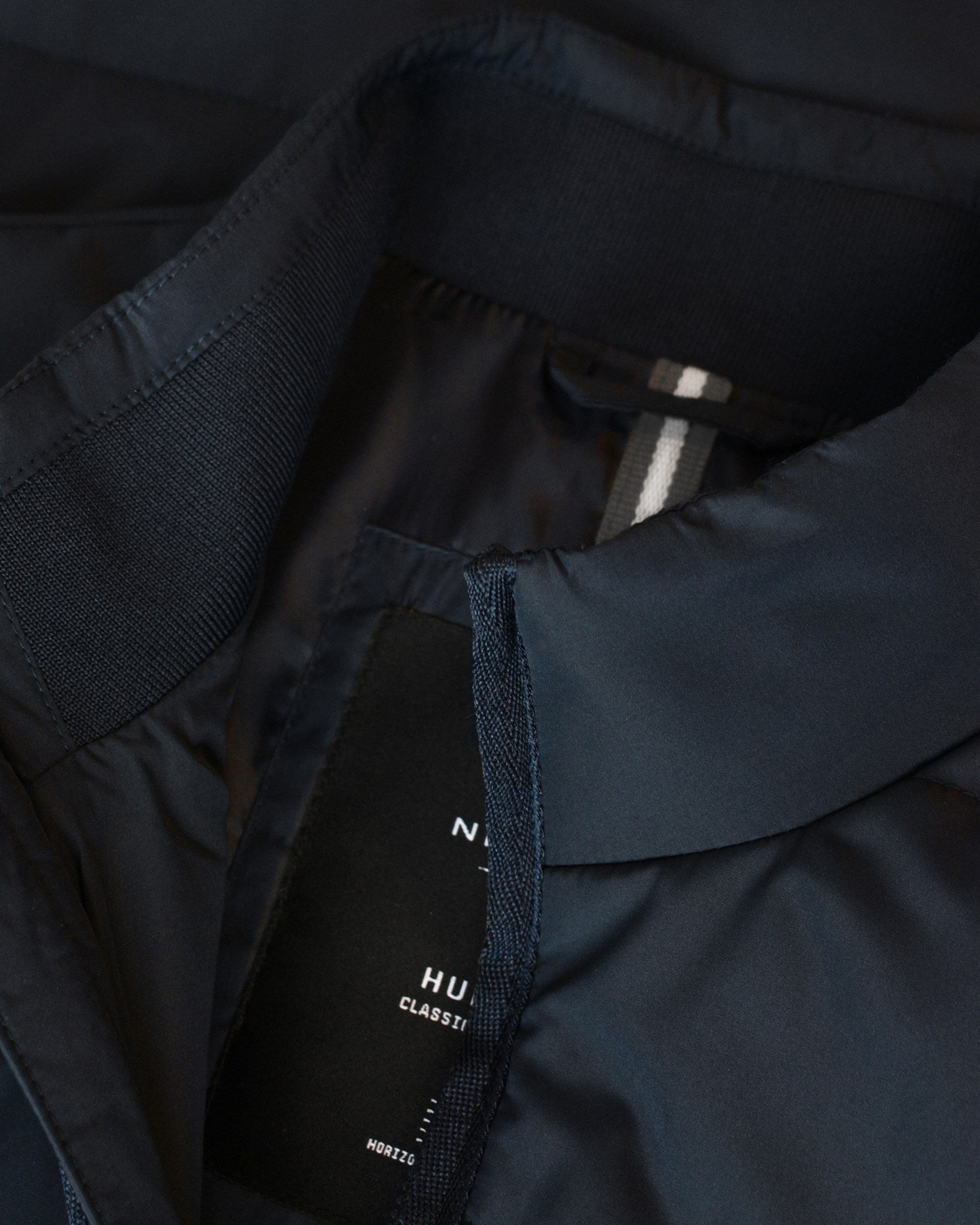 Hudson Women Dark Navy Closeup 1