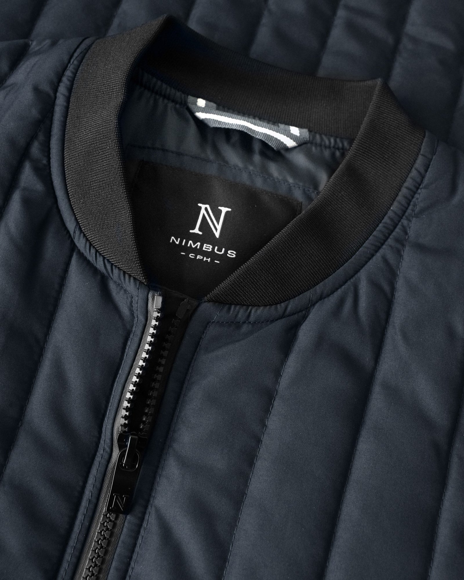 Lindenwood Woman Navy Back