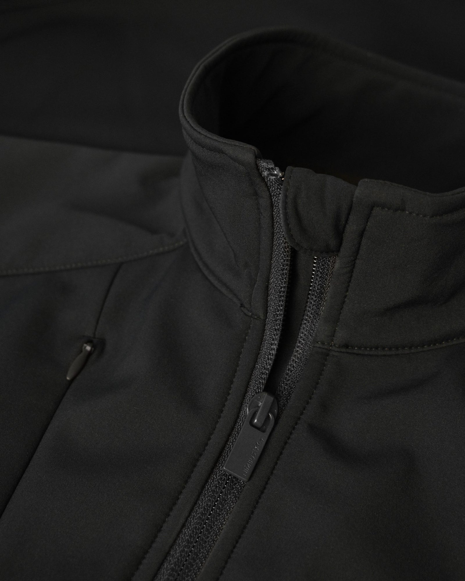 Livingston Women Black Back