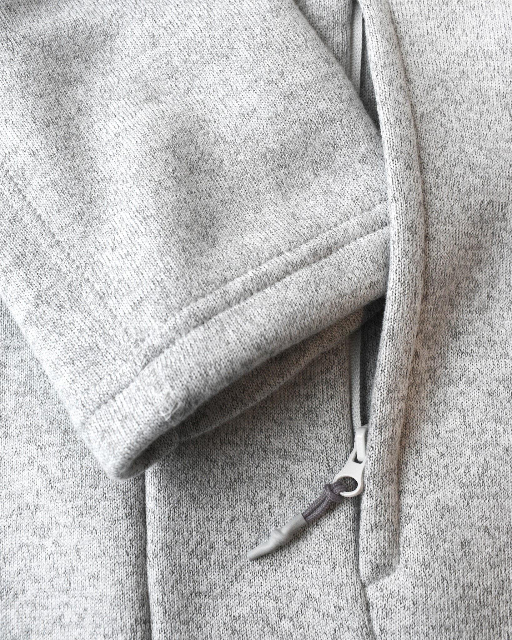 Montana Women Light Grey Melange Closeup 2