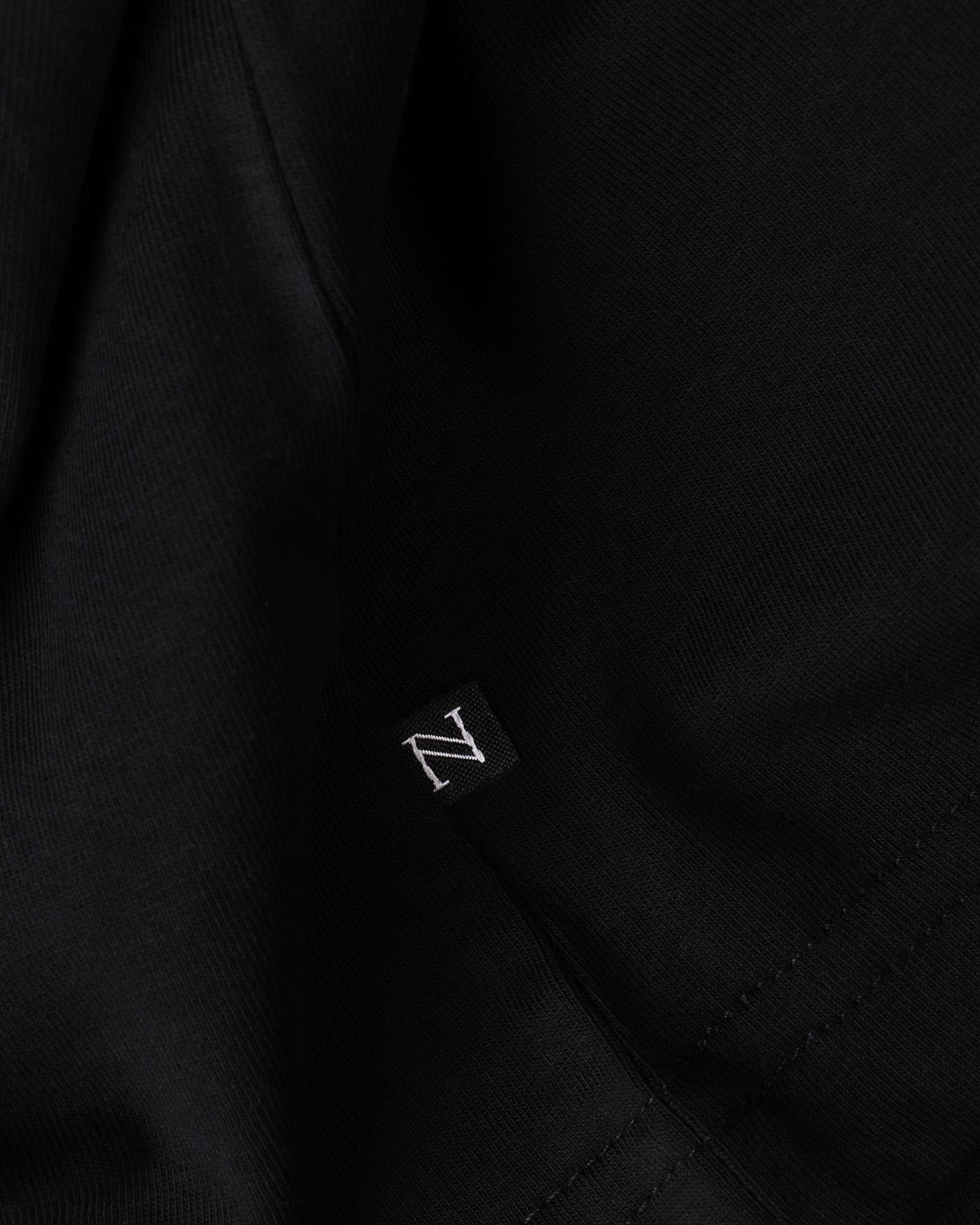 Montauk Men Black Back