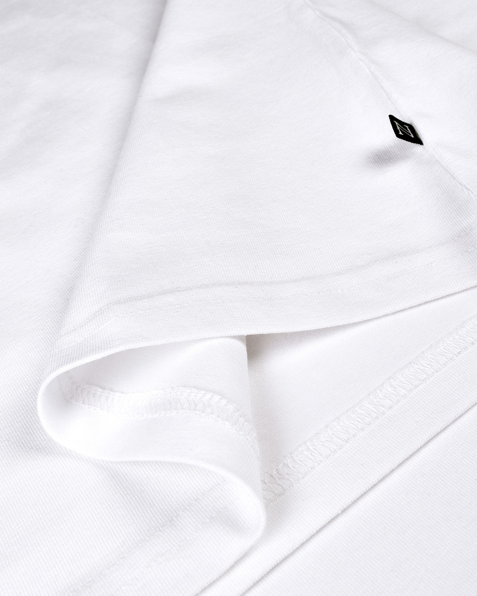 Montauk Women White Closeup 2