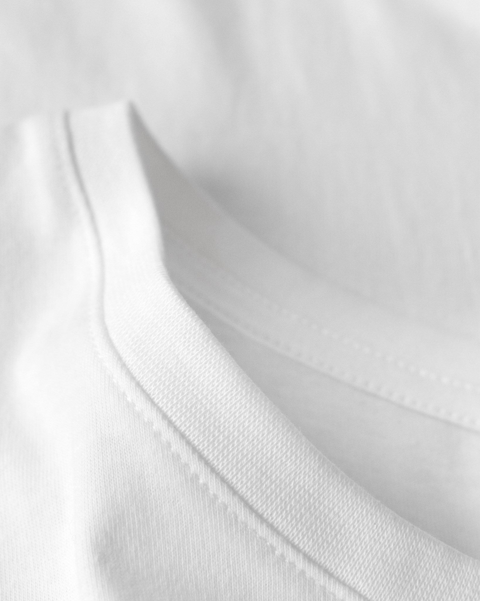 Orlando Men White Closeup 1