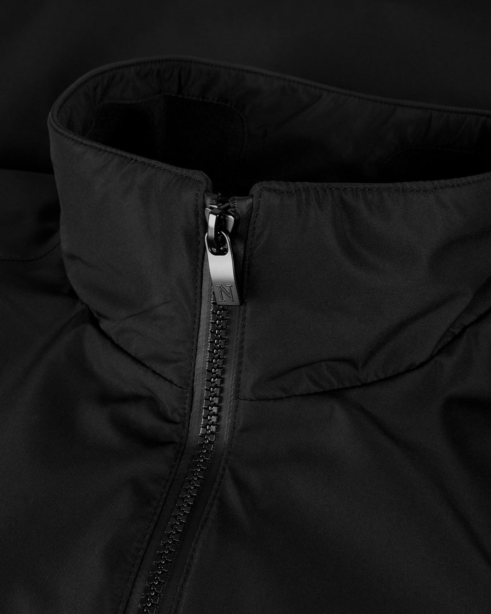 Redmond Men Black Back