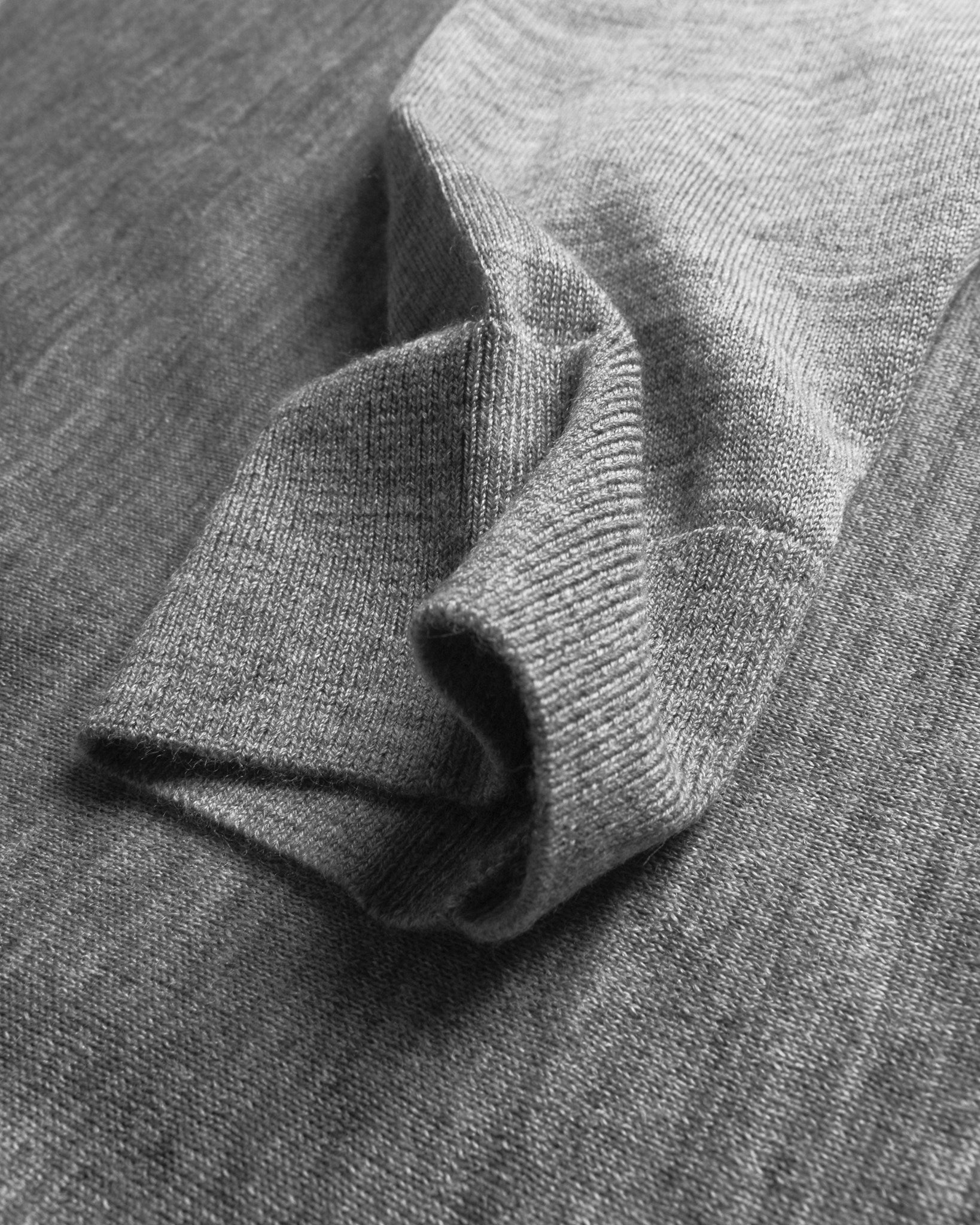 Richmond Men Grey Melange Closeup 1