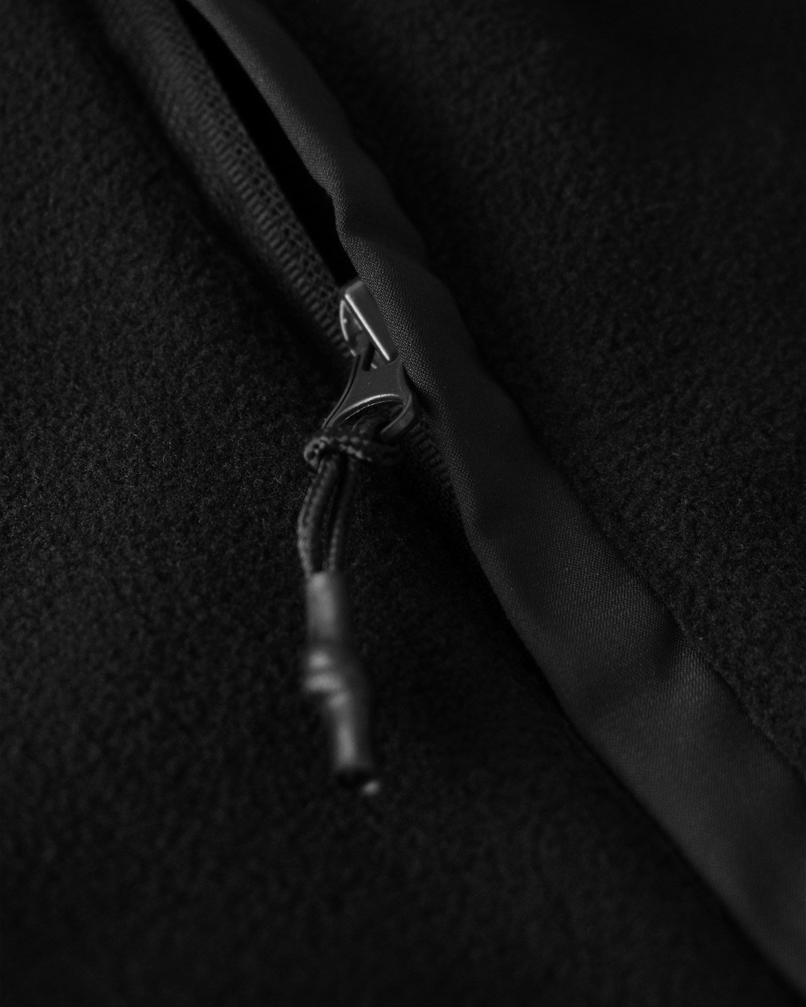 Sedona Men Women Black Closeup 3